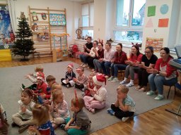 2025-12-02 Piernikowo i lukrowo u Biedronek